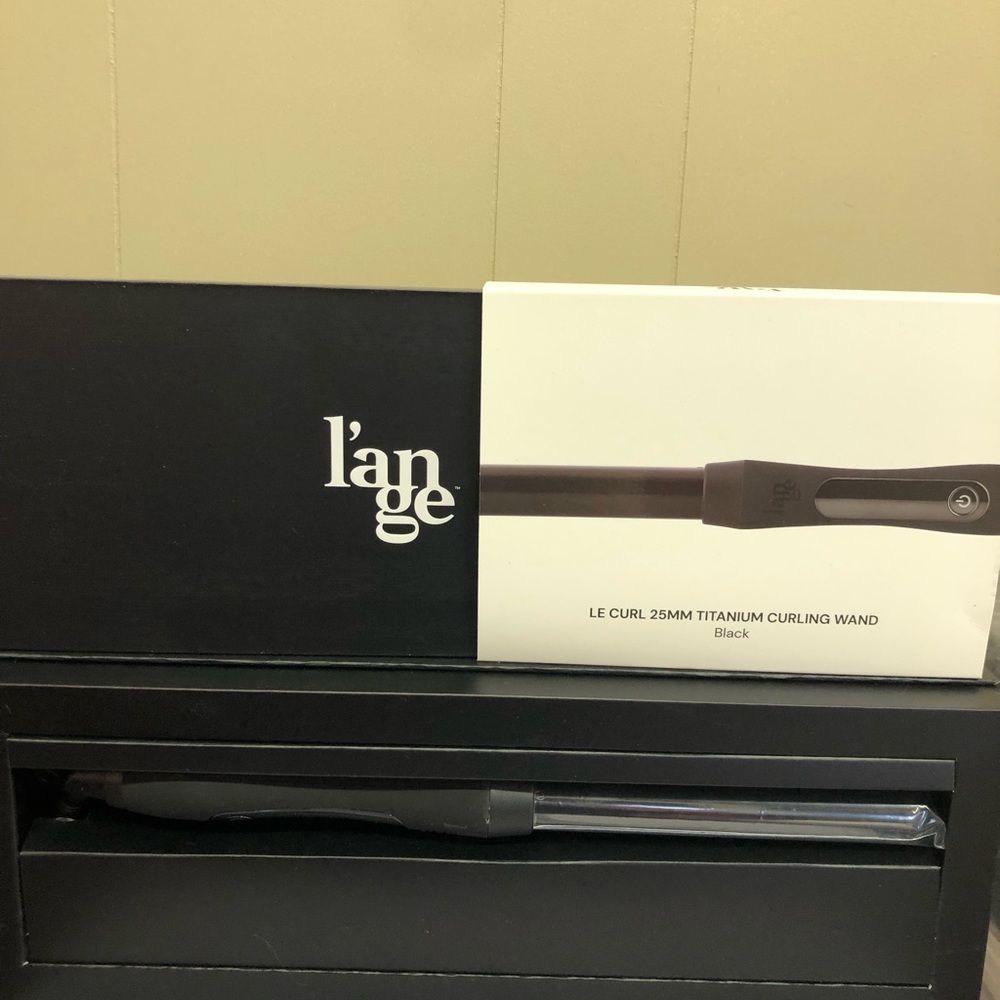 Lange le curl 25mm Titanium Curling Wand with dual voltage 110-240V 6ft cord